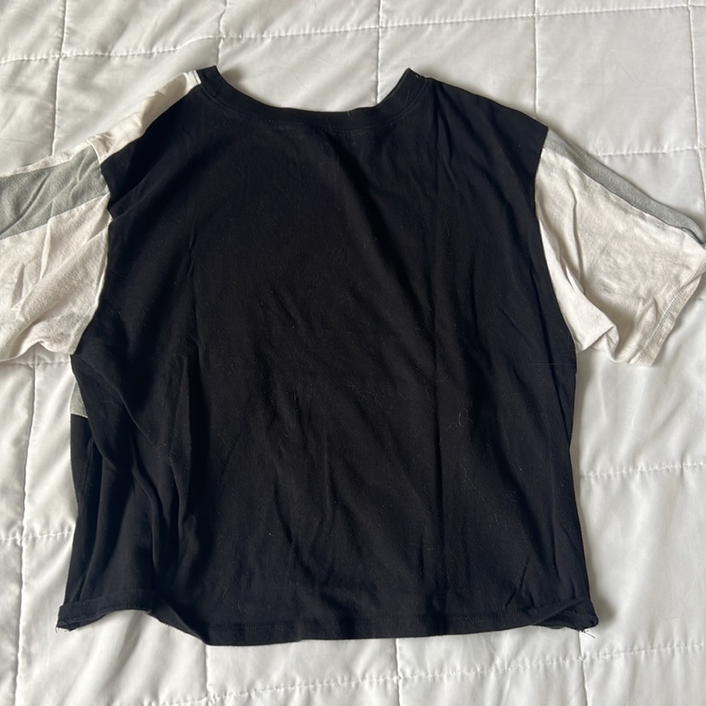 cropped shirt - Picture 2 of 3